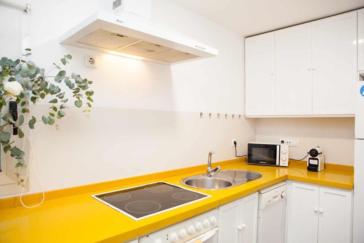 Charming Apartment With Pool And Garage Siviglia Esterno foto