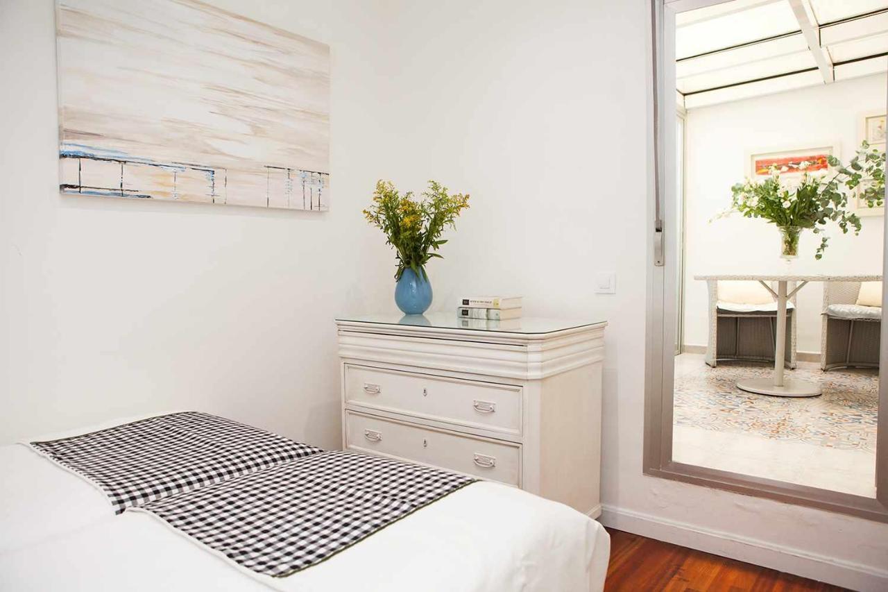 Charming Apartment With Pool And Garage Siviglia Esterno foto