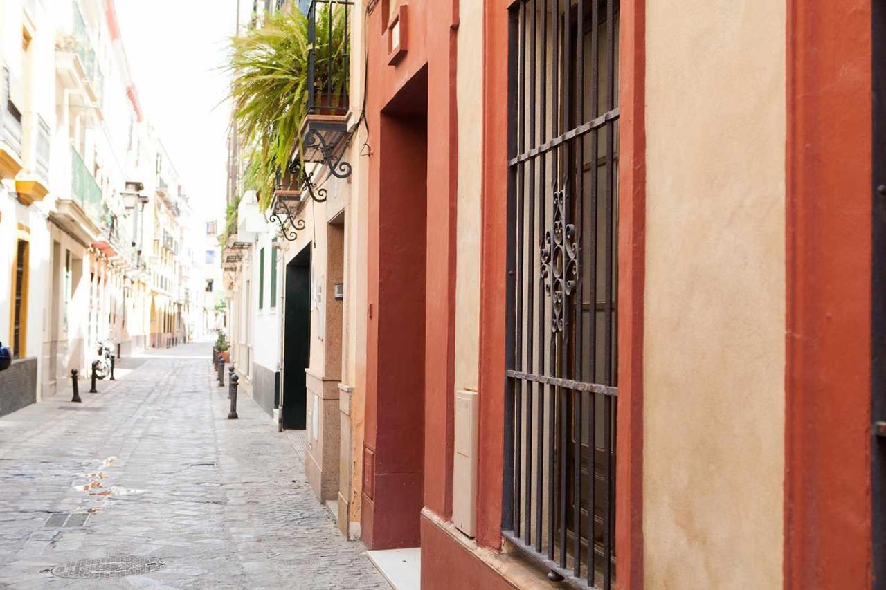 Charming Apartment With Pool And Garage Siviglia Esterno foto